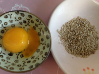 色泽鲜亮的豆沙菊花酥做法图解20)
