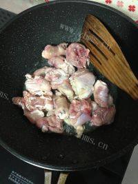 易做的可乐鸡腿做法图解4)