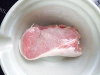 泡面猪排汉堡做法图解2)