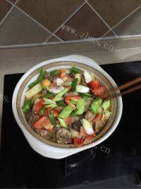 家常菜土豆焖鸡