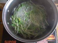 凉拌黑豆苗做法图解3)