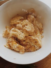 诱人的炒米粉做法图解4)