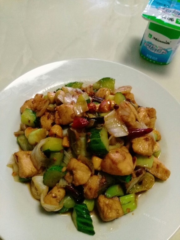 色香味俱全的宫保鸡丁