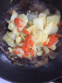 营养丰富的土豆烧海带做法图解12)