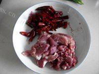 美味的香辣牙签肉做法图解2)