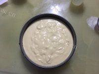 回味无穷的酸奶戚风蛋糕做法图解15)