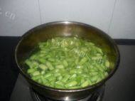 秀色可餐的炒四季豆做法图解3)