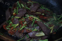 家常菜小炒腊牛肉