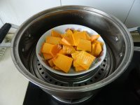 美味的奶油南瓜浓汤做法图解2)