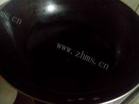 家常菜金针菇排骨汤做法图解2)