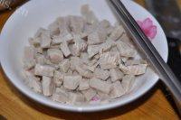 「DIY美食」皮蛋瘦肉粥做法图解4)