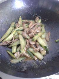 下饭的青瓜炒肉片