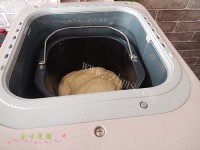 无敌独特好吃的法式黑椒牛肉披萨做法图解1)