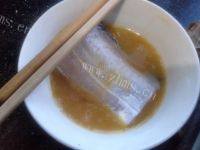 甘脆的煎带鱼做法图解5)