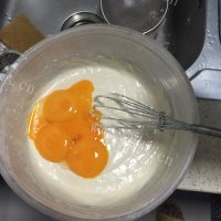 香酥甜美的蓝莓蛋糕块做法图解5)