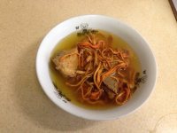 滋补的虫草花排骨汤