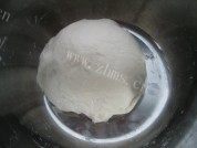 家常韭菜肉馅饼做法图解3)