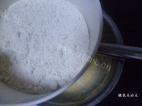 自制豆沙酥做法图解6)