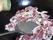 最爱的青椒炒鸡胗做法图解3)
