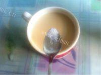 好喝的自制奶茶做法图解7)