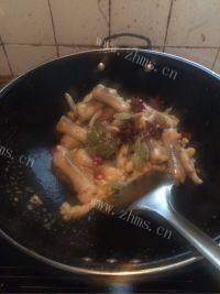 美味的卤鸡爪做法图解5)
