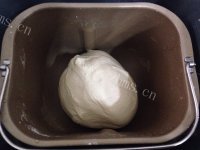 自制奶香吐司做法图解2)