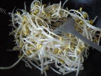 秀色可餐的小炒豆芽做法图解4)