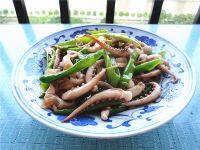 家常菜尖椒炒鱿鱼