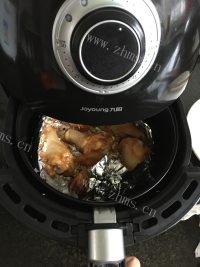 口感极佳的奥尔良烤翅根做法图解5)