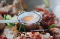 美味的腐乳猪蹄做法图解16)