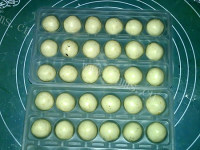 美味的南瓜玫瑰黑芝麻汤圆做法图解10)