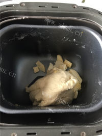 回味无穷的小猫面包做法图解2)