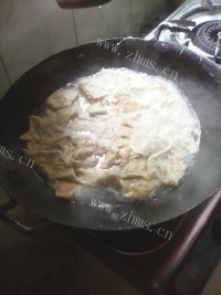 细滑鲜嫩豆腐烫蛋皮汤做法图解3)