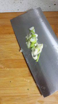 自制菠菜粉丝做法图解5)