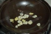 美味的煎酿豆腐煲做法图解4)