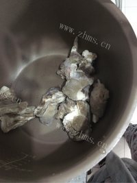 油而不腻的羊肉汤做法图解1)