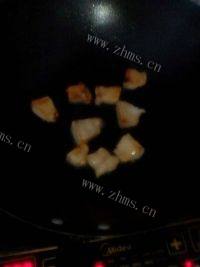 家常菜胡萝卜炒肉片做法图解7)