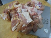 土豆烧鸡肉做法图解2)