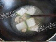 美味的猪肺冬瓜汤做法图解4)