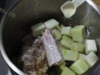 白萝卜炖排骨做法图解9)