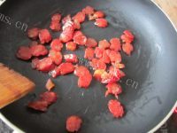 口感丰富的腊肠土豆焖饭做法图解3)