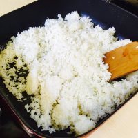 美味的咖喱炒饭做法图解2)