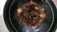 简单梅干菜烧肉做法图解6)