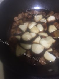 自制无油红烧肉做法图解6)