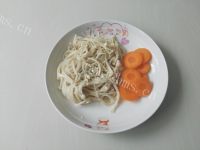 美味的金针菇鱼丸汤做法图解3)