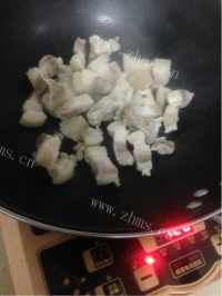 家常菜竹笋烧肉做法图解2)