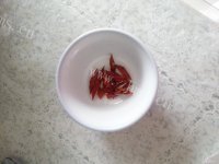 下酒菜香辣花生米做法图解4)
