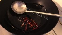 家常酸辣土豆丝卷饼做法图解8)