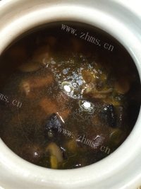家常菜香菇炖土鸡