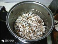 家常菜牡蛎豆腐汤做法图解1)